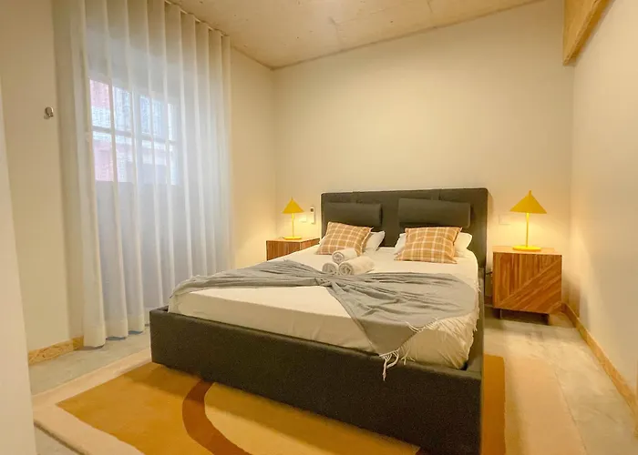 Machadinho Modern * Lisbon