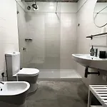 Machadinho Modern リスボン